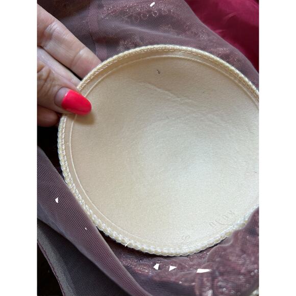 Amelia Couture Burgundy Beaded Evening Gown Formal Dress - Size 6 - Picture 14 of 16